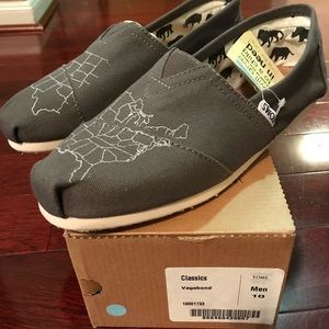 NWT Toms Classic Vagabond shoe